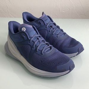 Lululemon Athletica BlissFeel Run lace up sneakers women size 7.5 EUC
